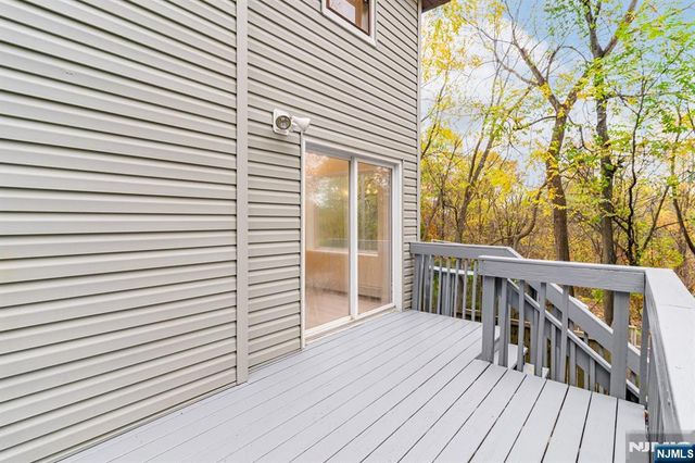 292 Macopin Road, Bloomingdale, NJ 07403