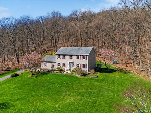 33 Orchard Court, Brewster, NY 10509