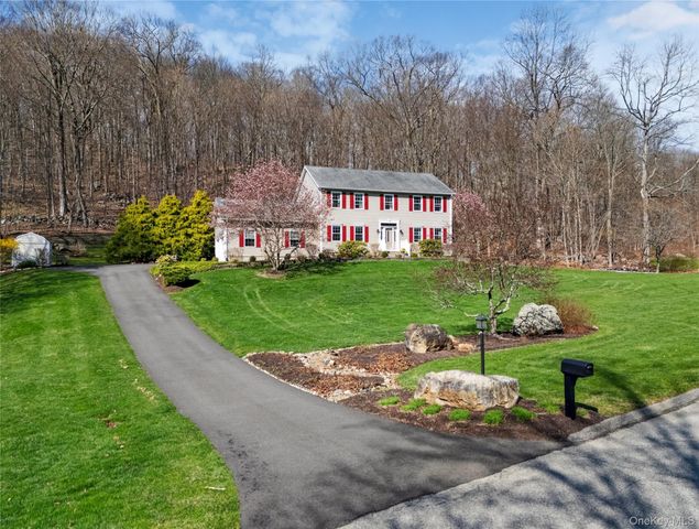 33 Orchard Court, Brewster, NY 10509