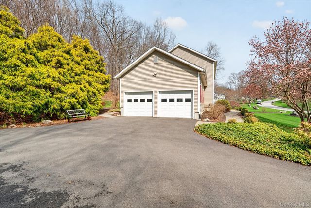 33 Orchard Court, Brewster, NY 10509