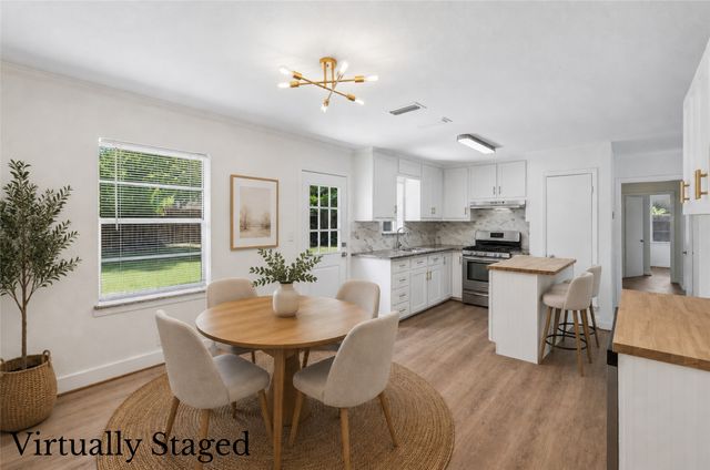 747 High School Drive, Seagoville, TX 75159
