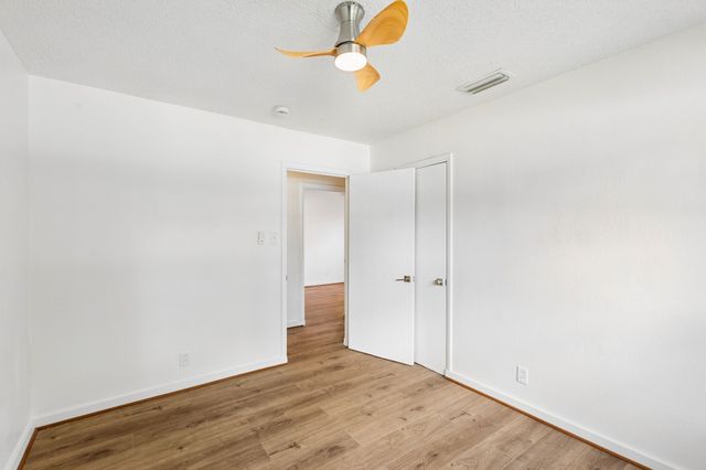 747 High School Drive, Seagoville, TX 75159