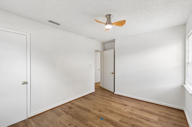 747 High School Drive, Seagoville, TX 75159