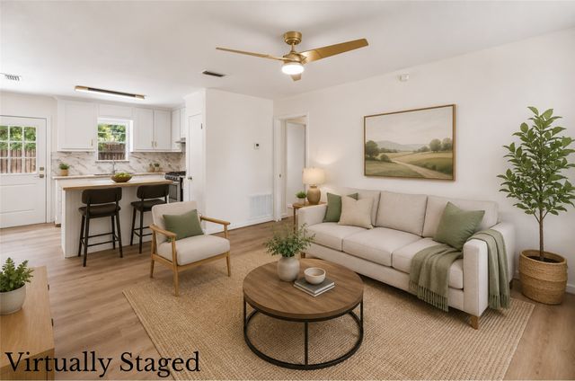 747 High School Drive, Seagoville, TX 75159