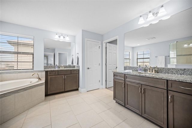 12517 HORSESHOE BEND DRIVE, Lithia, FL 33547