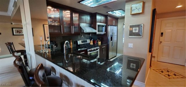 210 East Flamingo Road 326, Las Vegas, NV 89169