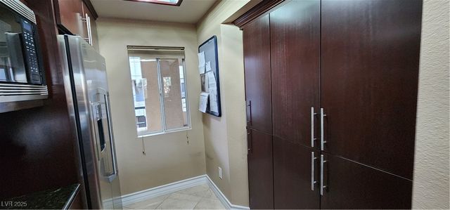 210 East Flamingo Road 326, Las Vegas, NV 89169