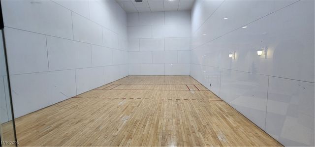 210 East Flamingo Road 326, Las Vegas, NV 89169