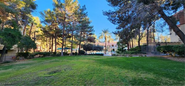 210 East Flamingo Road 326, Las Vegas, NV 89169