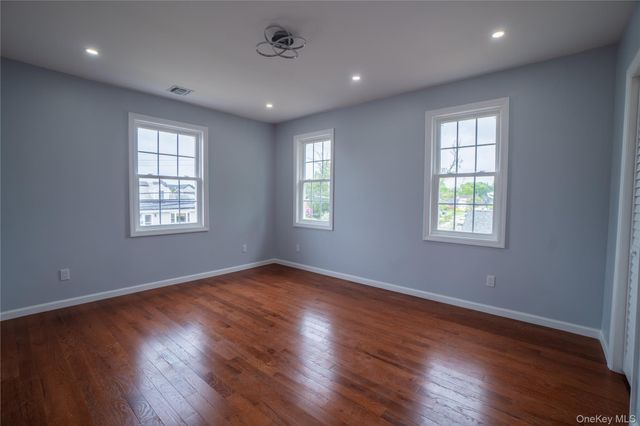 139 maple Avenue, Bethpage, NY 11714