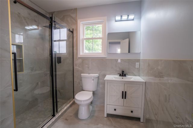 139 maple Avenue, Bethpage, NY 11714