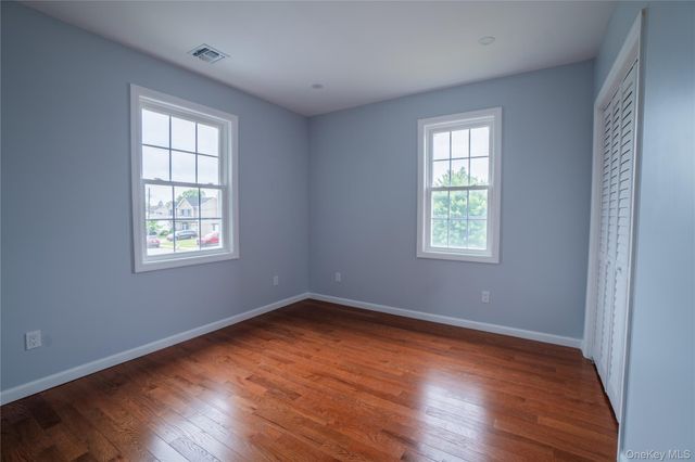 139 maple Avenue, Bethpage, NY 11714