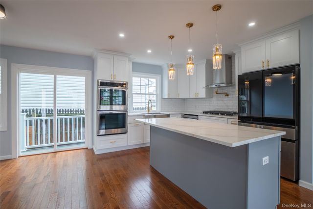 139 maple Avenue, Bethpage, NY 11714