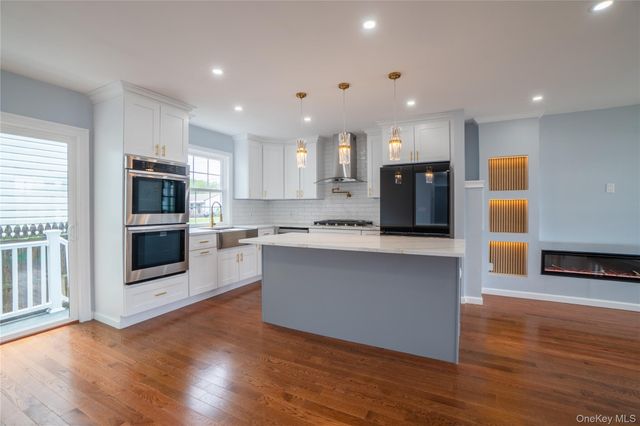 139 maple Avenue, Bethpage, NY 11714