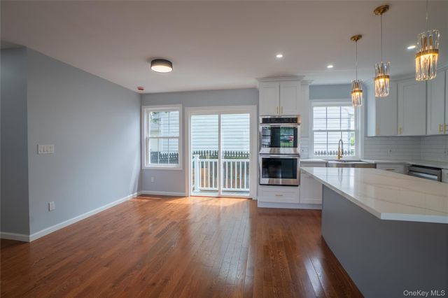 139 maple Avenue, Bethpage, NY 11714