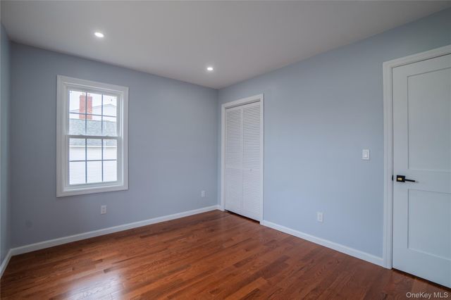 139 maple Avenue, Bethpage, NY 11714