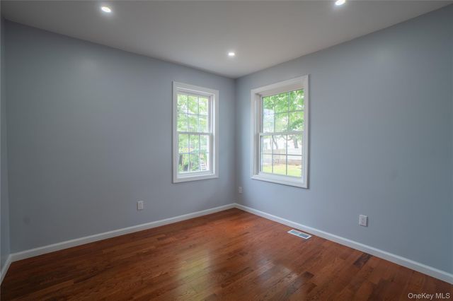 139 maple Avenue, Bethpage, NY 11714