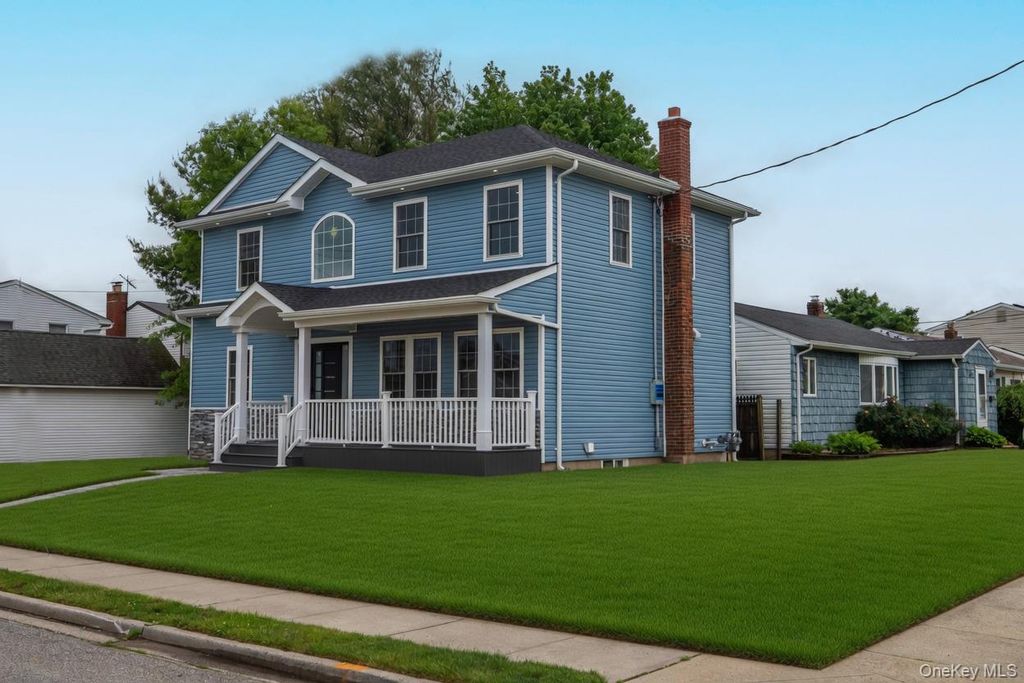 139 maple Avenue, Bethpage, NY 11714 — photo 2