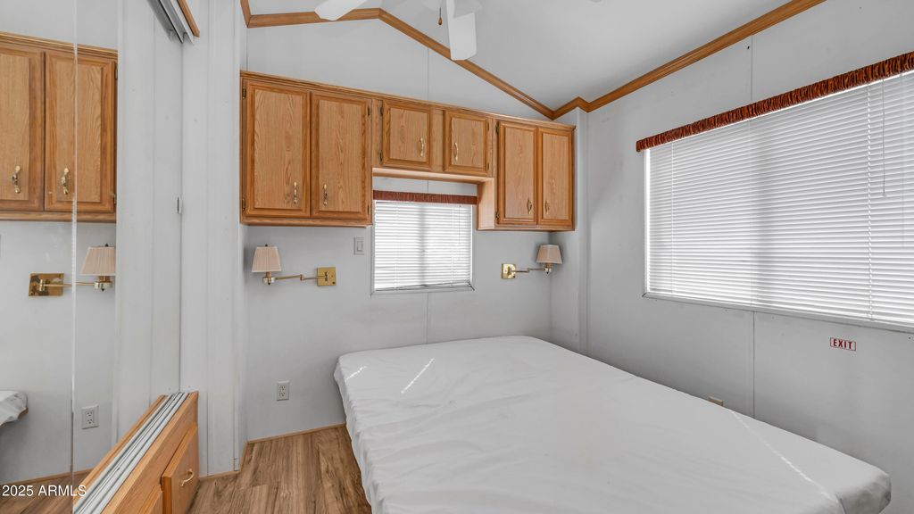 Image 19 of property listing at 932 NICKEL Drive 932, Apache Junction, AZ 85119