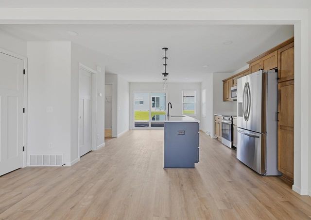 2540 Koshkonong Way, Sun Prairie, WI 53590