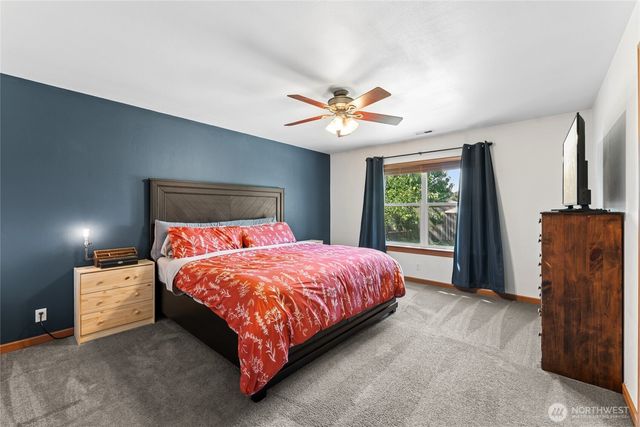 305 Nelsen Street NE, Orting, WA 98360