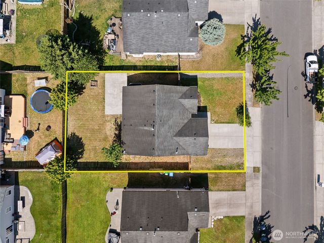 305 Nelsen Street NE, Orting, WA 98360