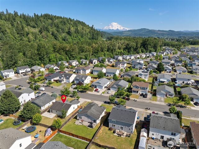 305 Nelsen Street NE, Orting, WA 98360
