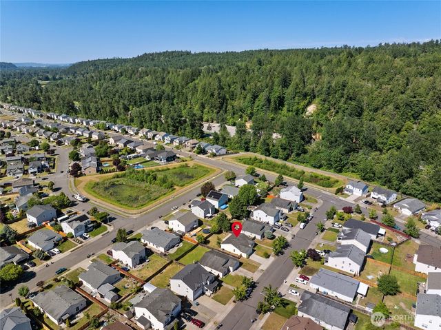 305 Nelsen Street NE, Orting, WA 98360