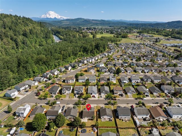 305 Nelsen Street NE, Orting, WA 98360