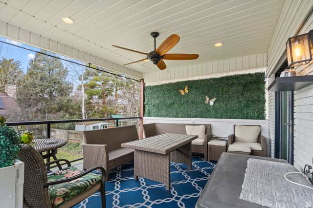 4650 S CHAPEL DR, Holladay, UT 84117