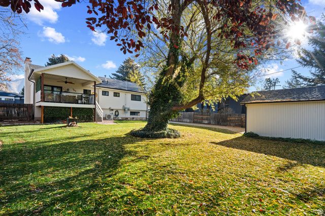 4650 S CHAPEL DR, Holladay, UT 84117