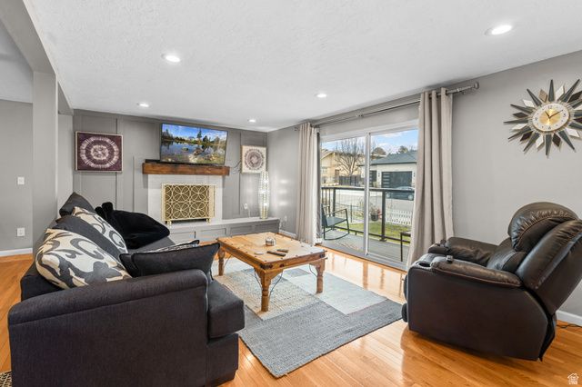 4650 S CHAPEL DR, Holladay, UT 84117