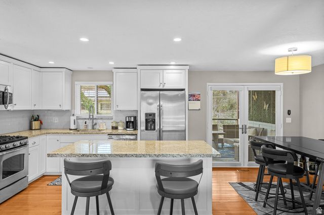 4650 S CHAPEL DR, Holladay, UT 84117