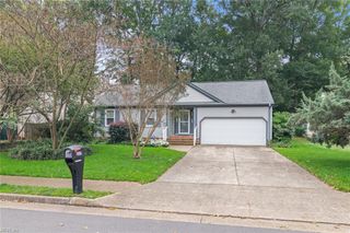117 Michaels Woods DR, Hampton, VA 23666