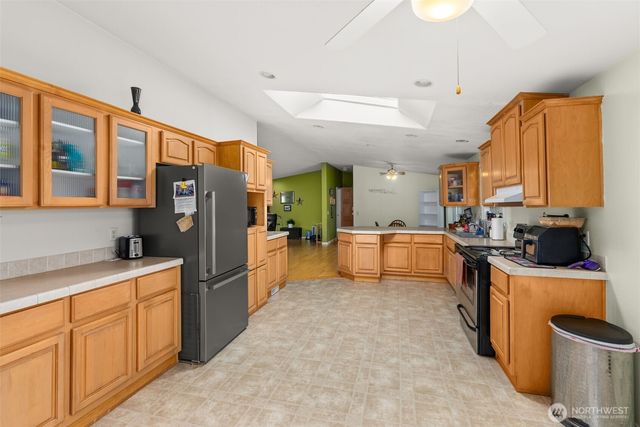 5252 52nd Lane SE, Lacey, WA 98503