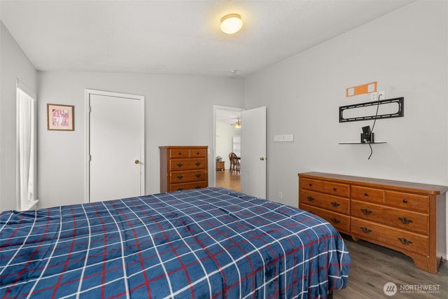 5252 52nd Lane SE, Lacey, WA 98503