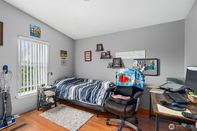 5252 52nd Lane SE, Lacey, WA 98503