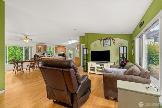 5252 52nd Lane SE, Lacey, WA 98503