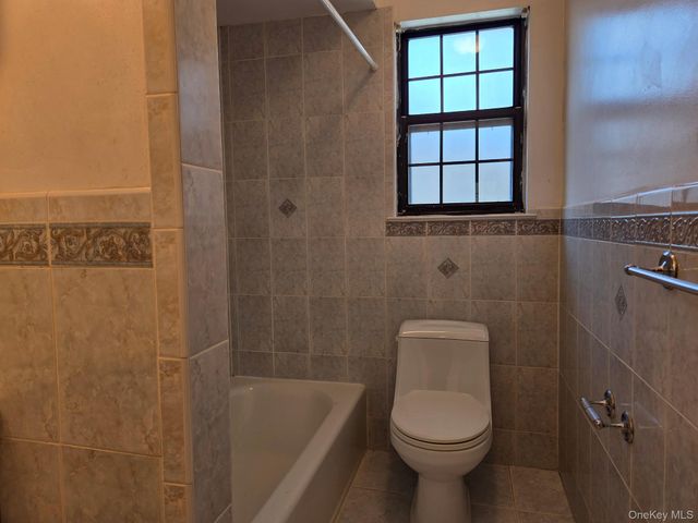 448 Somerset Drive H, Pearl River, NY 10965