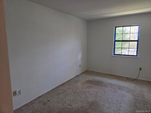 448 Somerset Drive H, Pearl River, NY 10965