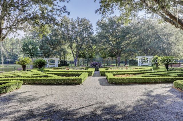 102 Blessing Dr, Bluffton, SC 29909