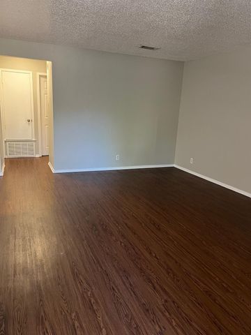 4429 Whispering Valley DR A, Austin, TX 78727