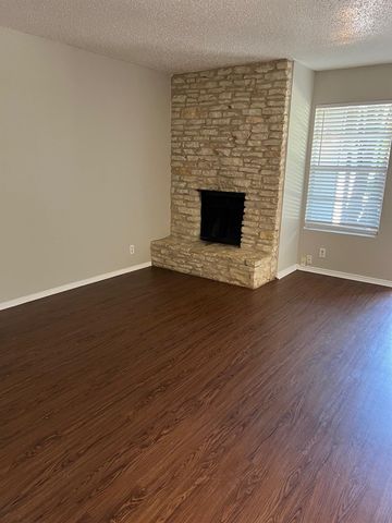 4429 Whispering Valley DR A, Austin, TX 78727