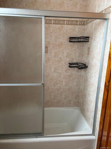 7520 167th Street, Fresh Meadows, NY 11366