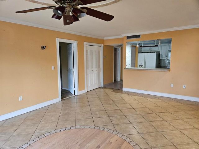 5570 NW 44th Street NW 107a, Lauderhill, FL 33319