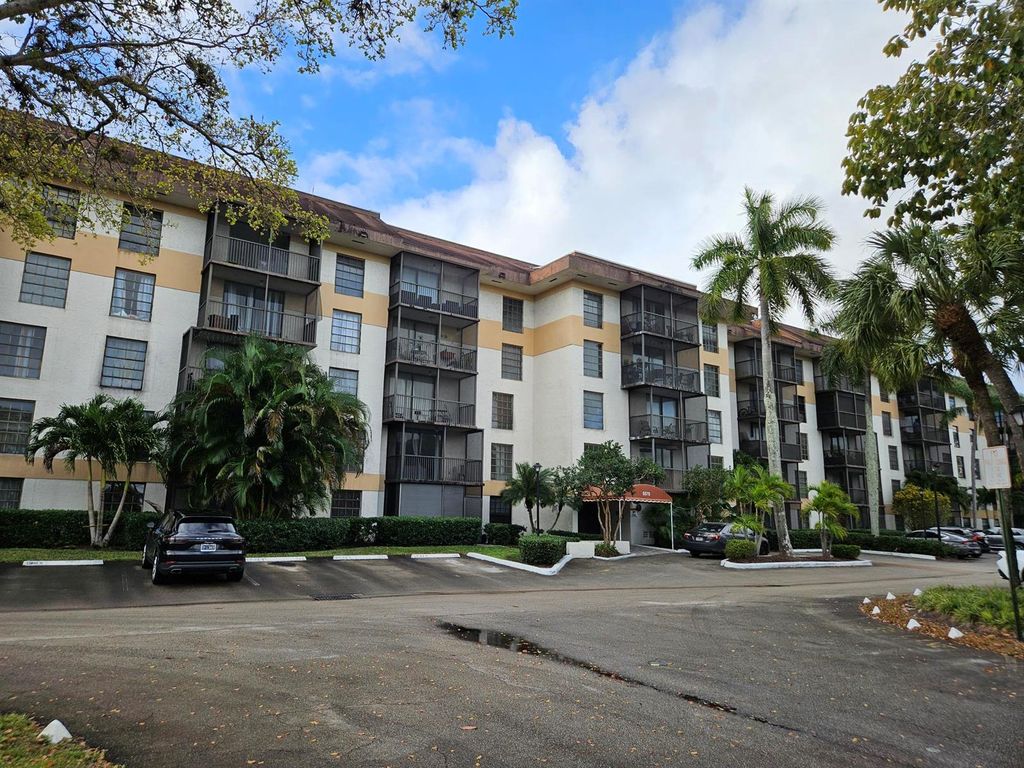 5570 NW 44th Street NW 107a, Lauderhill, FL 33319
