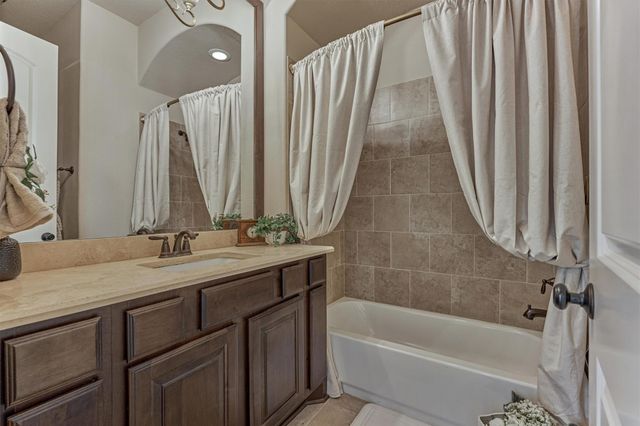 107 Sunridge Court, Montgomery, TX 77316