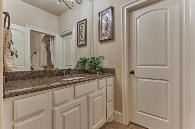 107 Sunridge Court, Montgomery, TX 77316