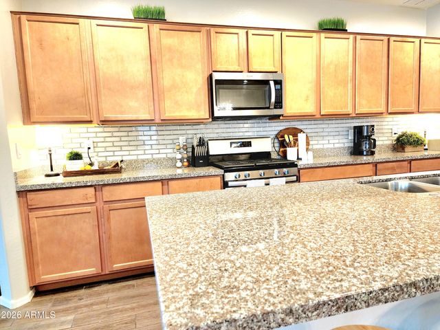 5256 W LEODRA Lane, Laveen, AZ 85339