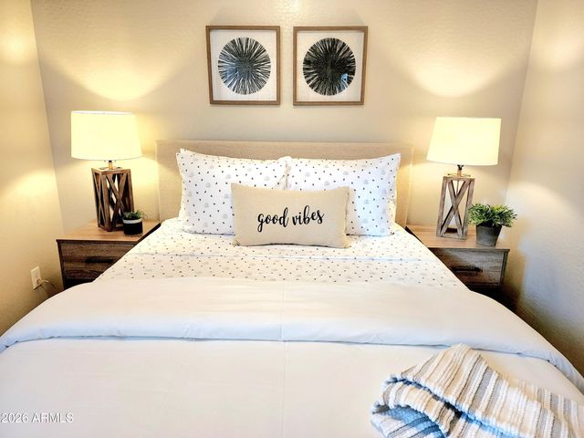 5256 W LEODRA Lane, Laveen, AZ 85339